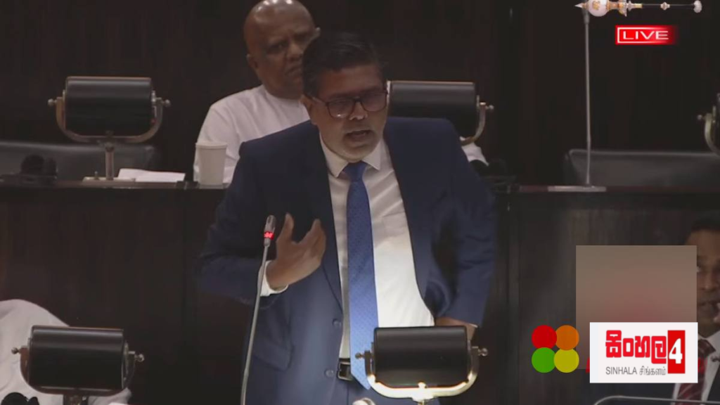 අවුරුදු 40 කට කලින් ධවල පත්රිකාව ක්රියාත්මක කළා නම්, ශ්රී ලංකාවට දකුණු කොරියාවටත් එහා ගිය අධ්යාපන පද්ධතියක් තිබෙනවා – මුජිබර් රහුමාන්