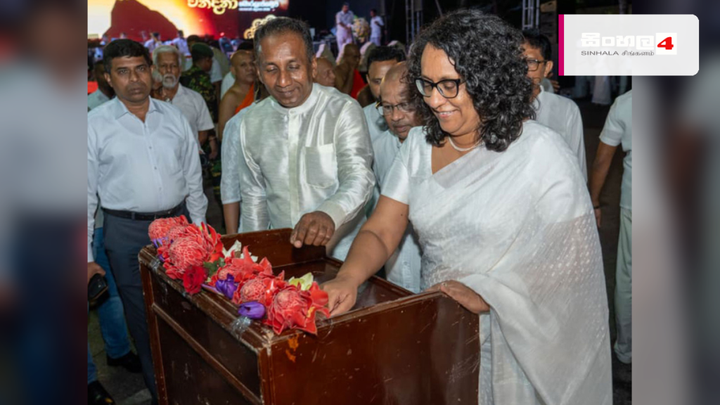 බෙල්ලන්විල “අනුබුදු වන්දනා” පොසොන් කලාපය අගමැතිනිය අතින් විවෘත කෙරේ