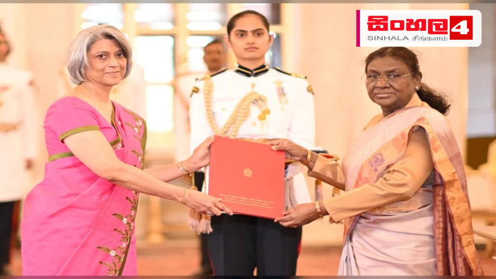 ඉන්දු-ශ්රී ලංකා මිත්රත්වය තහවුරු කරන සිසුන්ගේ නිර්මාණ ඇගයීමේ උත්සවයක් නවදිල්ලියේදී ඉන්දු-ශ්රී ලංකා මිත්රත්වය තහවුරු කරන සිසුන්ගේ නිර්මාණ ඇගයීමේ උත්සවයක් නවදිල්ලියේදී