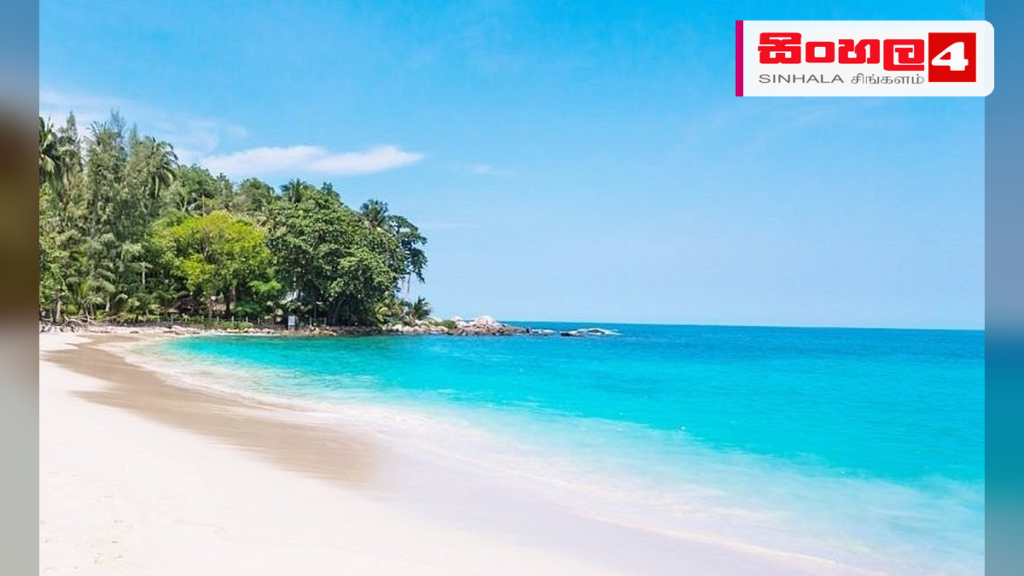 බෙන්තොට මුහුදේ දිය නාමින් සිටි ඉන්දීය තරුණයෙකු අතුරුදහන් Headline: බෙන්තොට මුහුදේ දිය නාමින් සිටි ඉන්දීය තරුණයෙකු අතුරුදහන් Intended image subject: Bentota beach coastline Story summary: බෙන්තොට ප්රදේශයේ හෝටලයක නවාතැන් ගෙන සිටි ඉන්දීය ජ