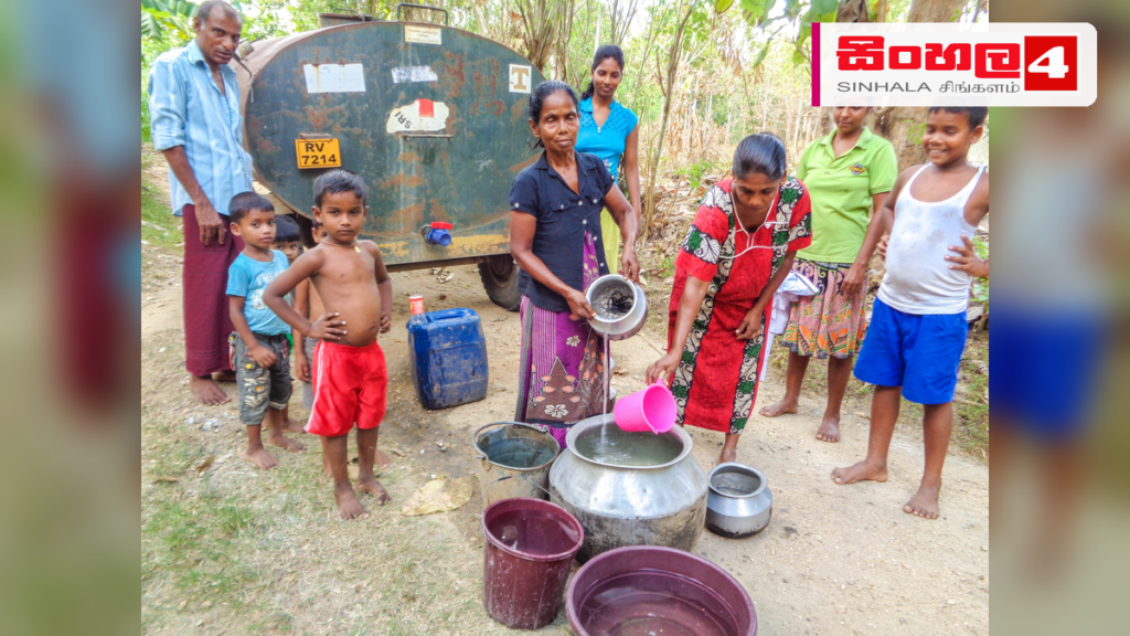 විල්ගමුව ලෙහෙඩීයන්ගල පවුල් 500ක් දැඩි ජල අර්බුදයක Headline: විල්ගමුව ලෙහෙඩීයන්ගල පවුල් 500ක් දැඩි ජල අර්බුදයක Intended image subject: Lehediyangala village water source Story summary: මාතලේ දිස්ත්රික්කයේ ලෙහෙඩීයන්ගල ගම්මානයේ පවුල