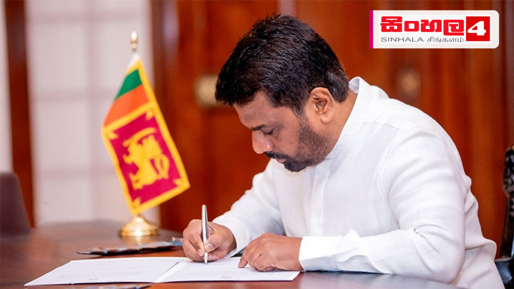 Headline: නබිතුමන්ගේ ජීවනාදර්ශය යහපත් සමාජයක් ගොඩනැගීමට මහඟු පිටිවහලක් – ජනපති පවසයි Intended image subject: President Anura Kumara Dissanayake Story summary: නීතියේ ආධිපත්‍යය රජයන