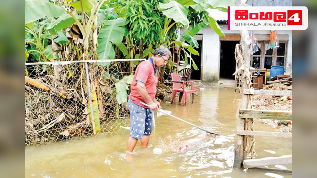 Headline: කොලොන්නාවේ නිවාස හානි වූ තවත් 3,552කට වන්දි ප්‍රදානය කෙරේ Intended image subject: Kolonnawa area disaster compensation distribution event Story summary: දිට්වා ආපදාවෙන් අ