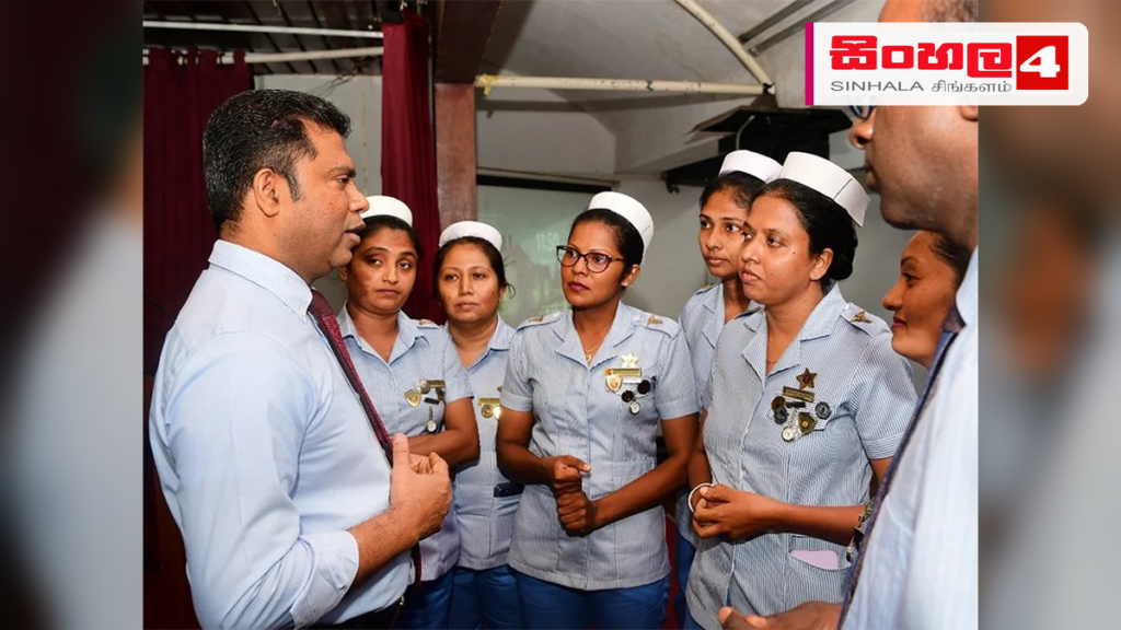 Headline: මහජන සෞඛ්‍ය හෙද නිලධාරීන් 72 දෙනෙකුට අද පත්වීම් Intended image subject: Dr. Nalinda Jayatissa at a ministry event Story summary: මෙරට ප්‍රාථමික සෞඛ්‍ය සේවාව ශක්තිමත් කිරී