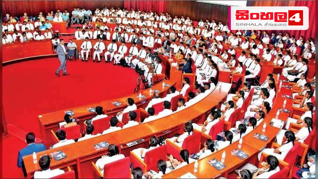 බලපිටිය තරුණ සමුළුව සාර්ථකව පැවැත්වෙයි Headline: බලපිටිය තරුණ සමුළුව සාර්ථකව පැවැත්වෙයි Intended image subject: Balapitiya youth summit event Story summary: නියෝජ්ය අමාත්ය එරංග ගුණසේකර මහතාගේ ප්රධානත්වයෙන් බලපිටිය තර
