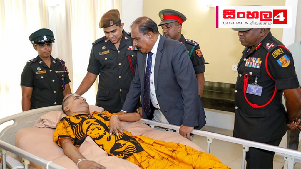 අනුරාධපුර යුද හමුදා රෝහලේ පහසුකම් පිළිබඳ ආරක්ෂක රාජ්ය අමාත්යවරයාගේ නිරීක්ෂණය Headline: අනුරාධපුර යුද හමුදා රෝහලේ පහසුකම් පිළිබඳ ආරක්ෂක රාජ්ය අමාත්යවරයාගේ නිරීක්ෂණය Intended image subject: Major General Aruna Jayasekara (Retd) at Army Hospital Anuradhapura