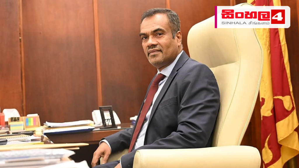 අග්නිදිග ආසියානු අපනයන සමුළුවට අමාත්ය අනිල් ජයන්ත එක්වෙයි Headline: අග්නිදිග ආසියානු අපනයන සමුළුවට අමාත්ය අනිල් ජයන්ත එක්වෙයි Intended image subject: Minister Anil Jayantha at a conference Story summary: ඉන්දුනීසියාවේ ජකර්තා නුවර පැවැත්ව