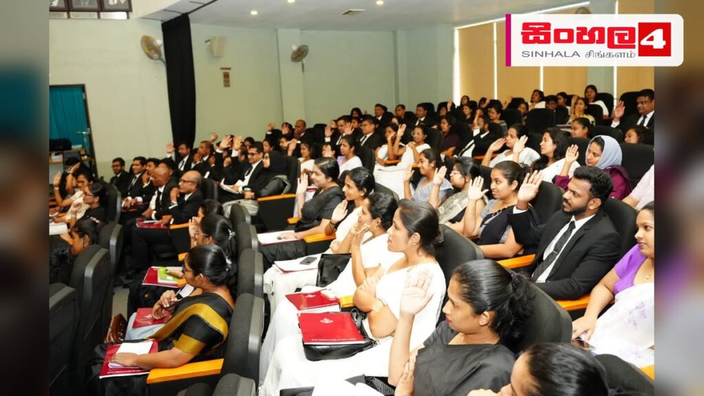 මිනිස් ජාවාරම් මැඩලීමට නීතිඥවරුන් දැනුවත් කිරීමේ වැඩසටහනක් Headline: මිනිස් ජාවාරම් මැඩලීමට නීතිඥවරුන් දැනුවත් කිරීමේ වැඩසටහනක් Intended image subject: A group of lawyers attending a professional seminar at a hotel Story summary: මිනිස් ජා