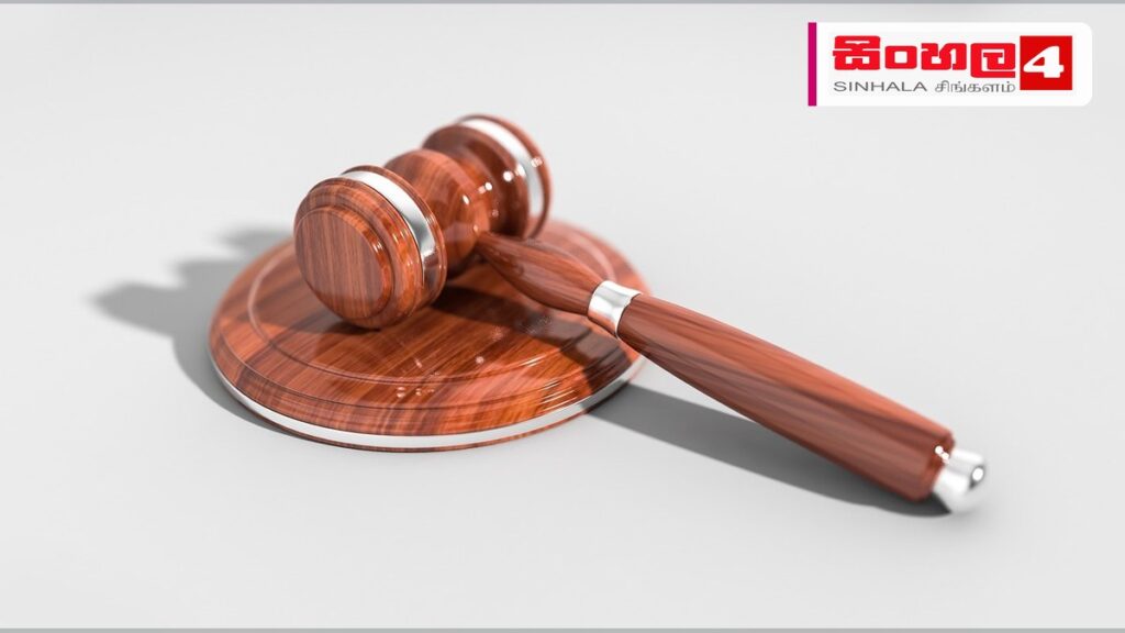 නාමල් රාජපක්ෂ ඇතුළු පිරිසට එරෙහිව අධි චෝදනා ගොනු කෙරේ Headline: නාමල් රාජපක්ෂ ඇතුළු පිරිසට එරෙහිව අධි චෝදනා ගොනු කෙරේ Intended image subject: Namal Rajapaksa at court Story summary: ශ්රී ලංකන් ගුවන් සමාගමේ ගුවන් යානා මිලදී ගැනීමේ ගනු